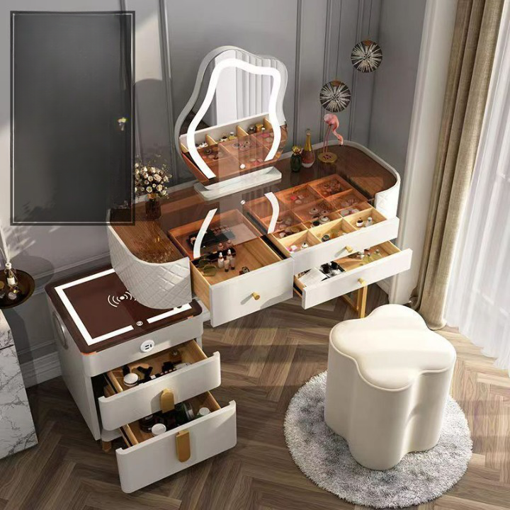 makeup table