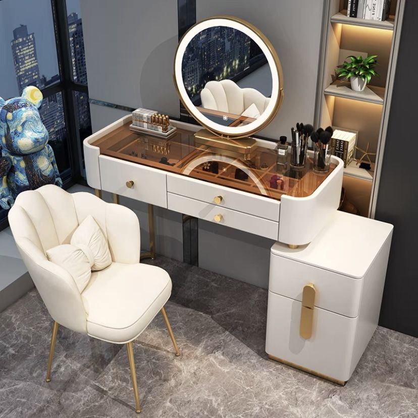 dressing table
