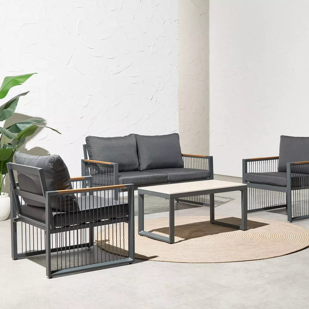 4-Seater Outdoor Lounge Sofa Set with Table
