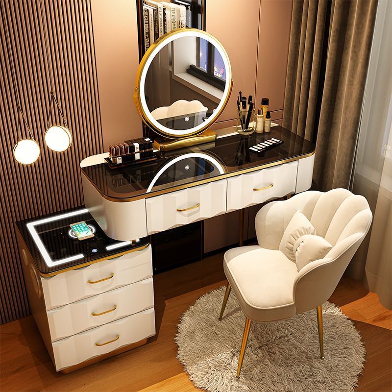 smart dressing table