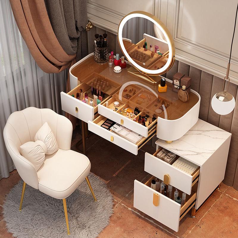 makeup table